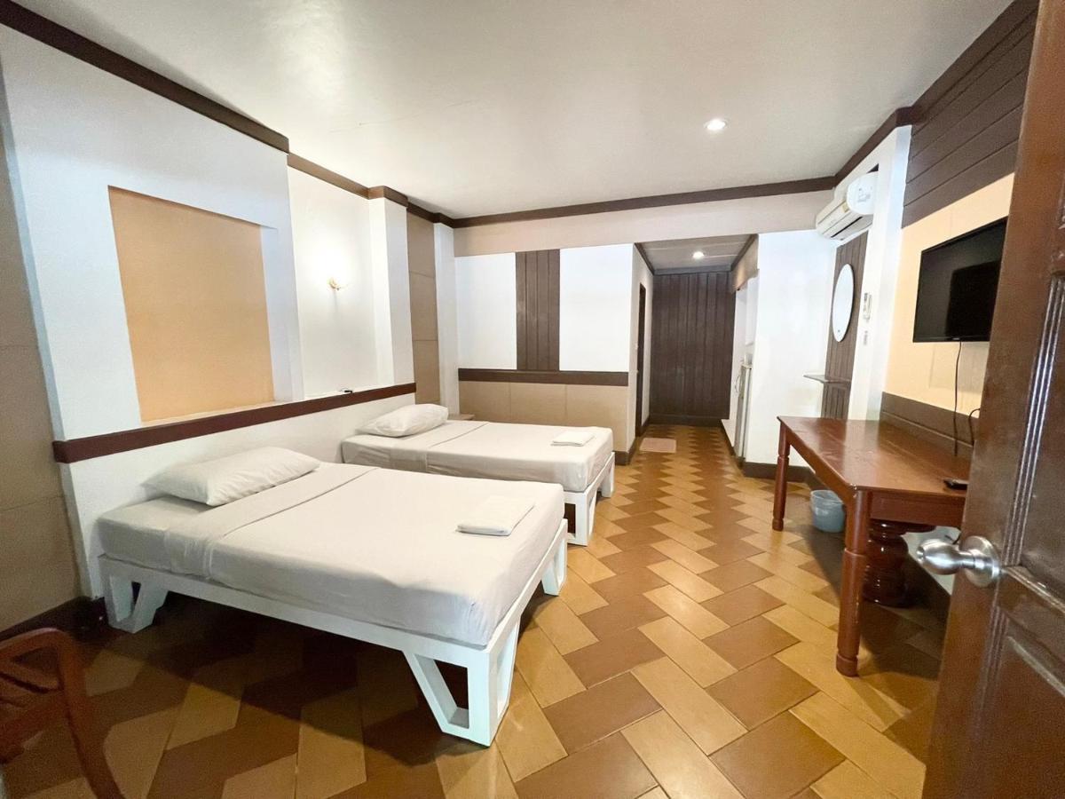 Bansuan Resort Nakhon Sawan Exterior photo